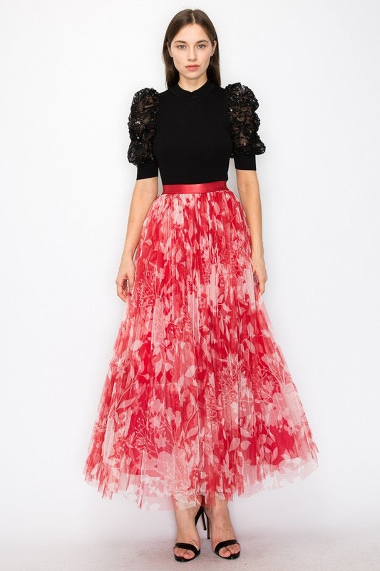 Floral mesh pleated red skirt