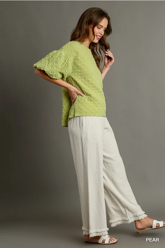 Textured pear top