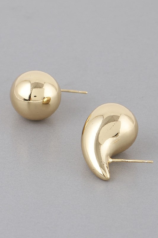 Shiny Teardrop Gold Earrings